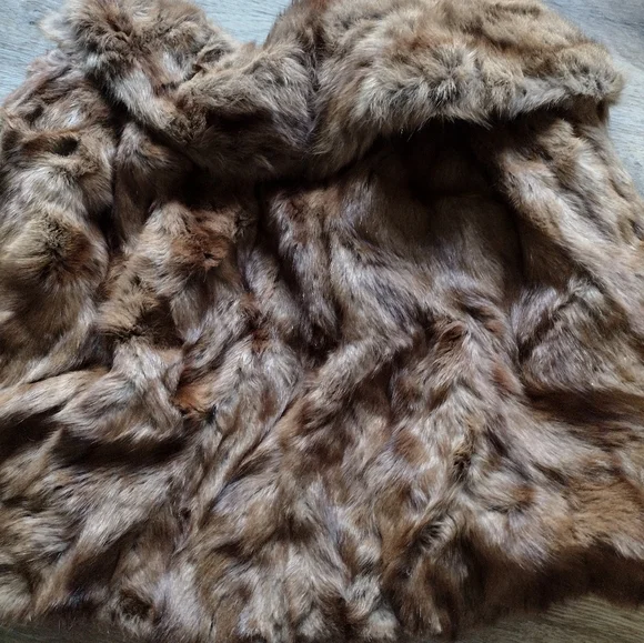Fur Brown Vest - Picture 2 of 6
